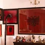 Flagnest - Vintage Comfort * Tirana