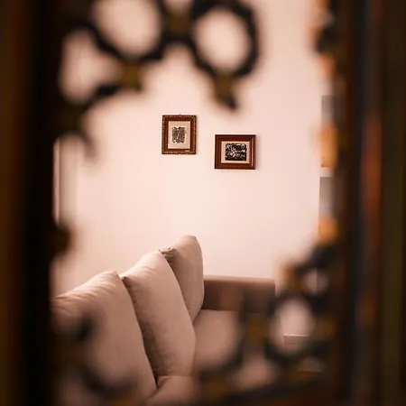 Apartment Flagnest - Vintage Comfort Tirana